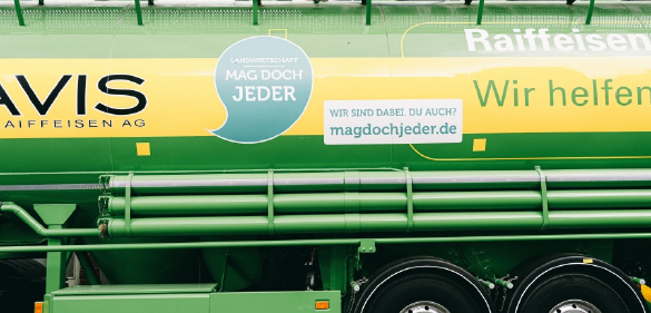 Lkw der AGRAVIS Raiffeisen Ag mit