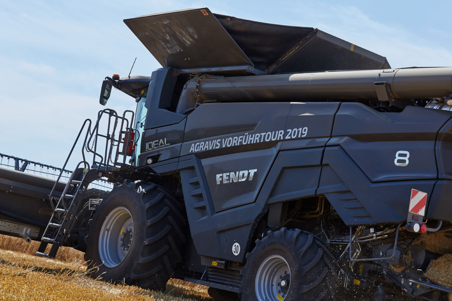 Fendt IDEAL 8 bei AGRAVIS Vorführtour 2019 auf dem Acker im Einsatz