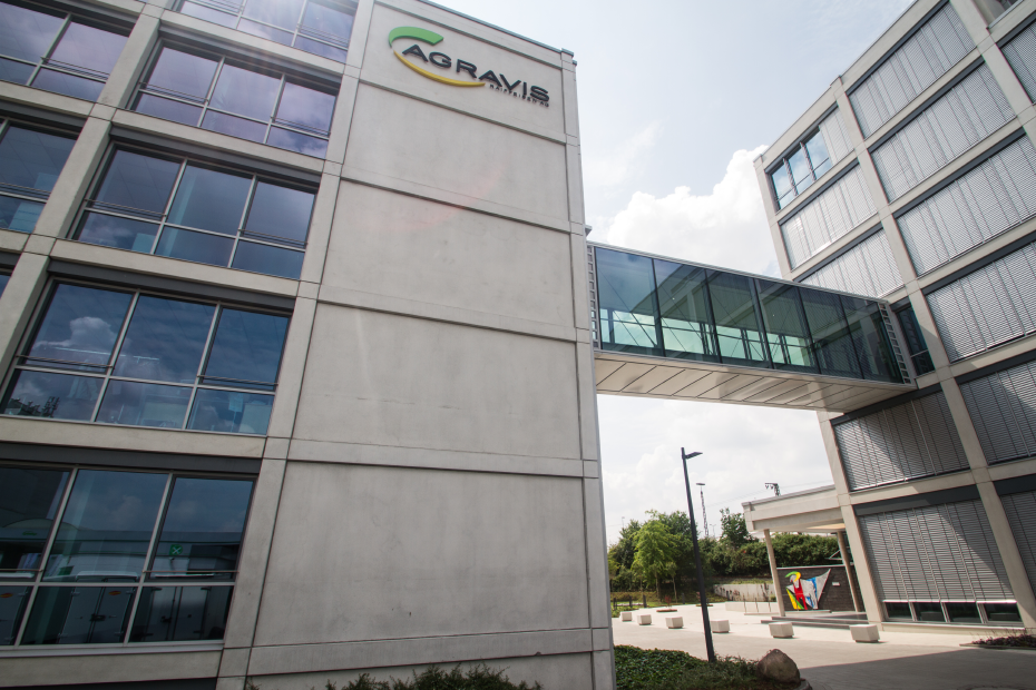 Außenansicht AGRAVIS Zentrale Münster - Skywalk verbindet Gebäudeteile