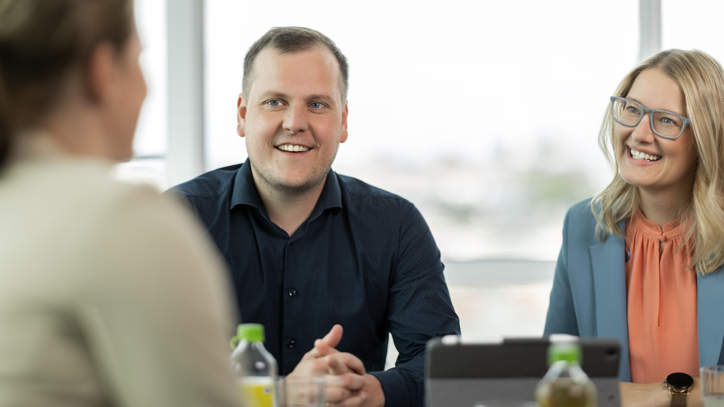 HR-Mitarbeitende im Gespräch
