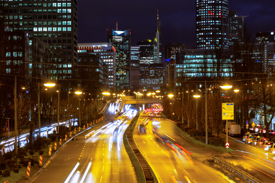 Straße Autos Nacht Mobilität