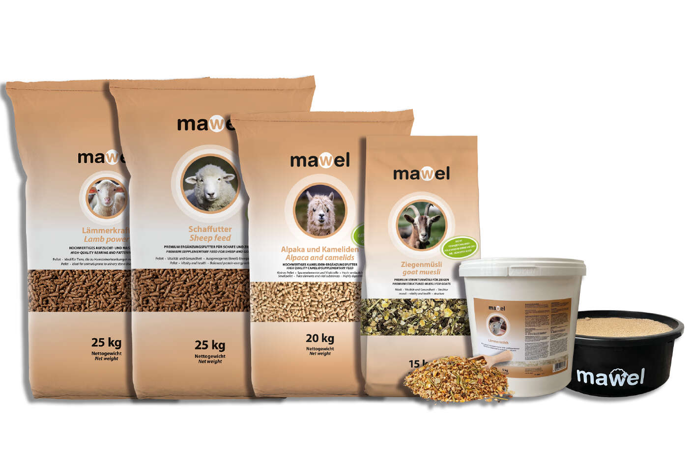 Mawel Schaffutter, Ziegenmüsli, Futter für Alpaka und Kamelindenfutter aufgestellt zur Präsenation.