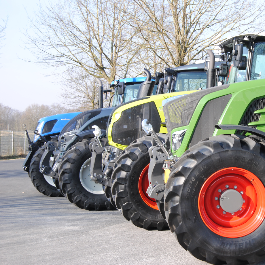 AGRAVIS Technik Claas Fendt New Holland Valtra