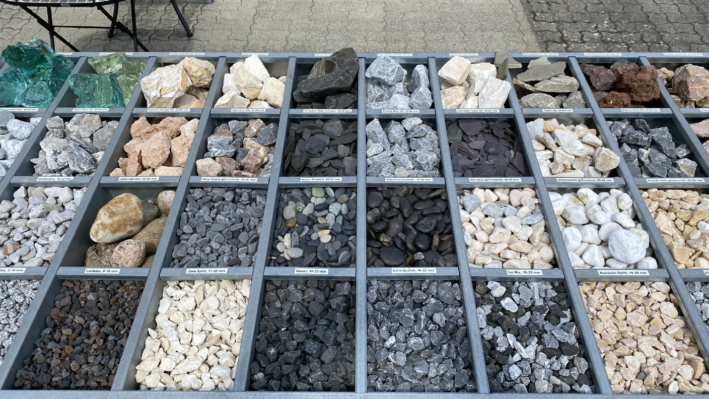 Ausstellung verschiedener Steine