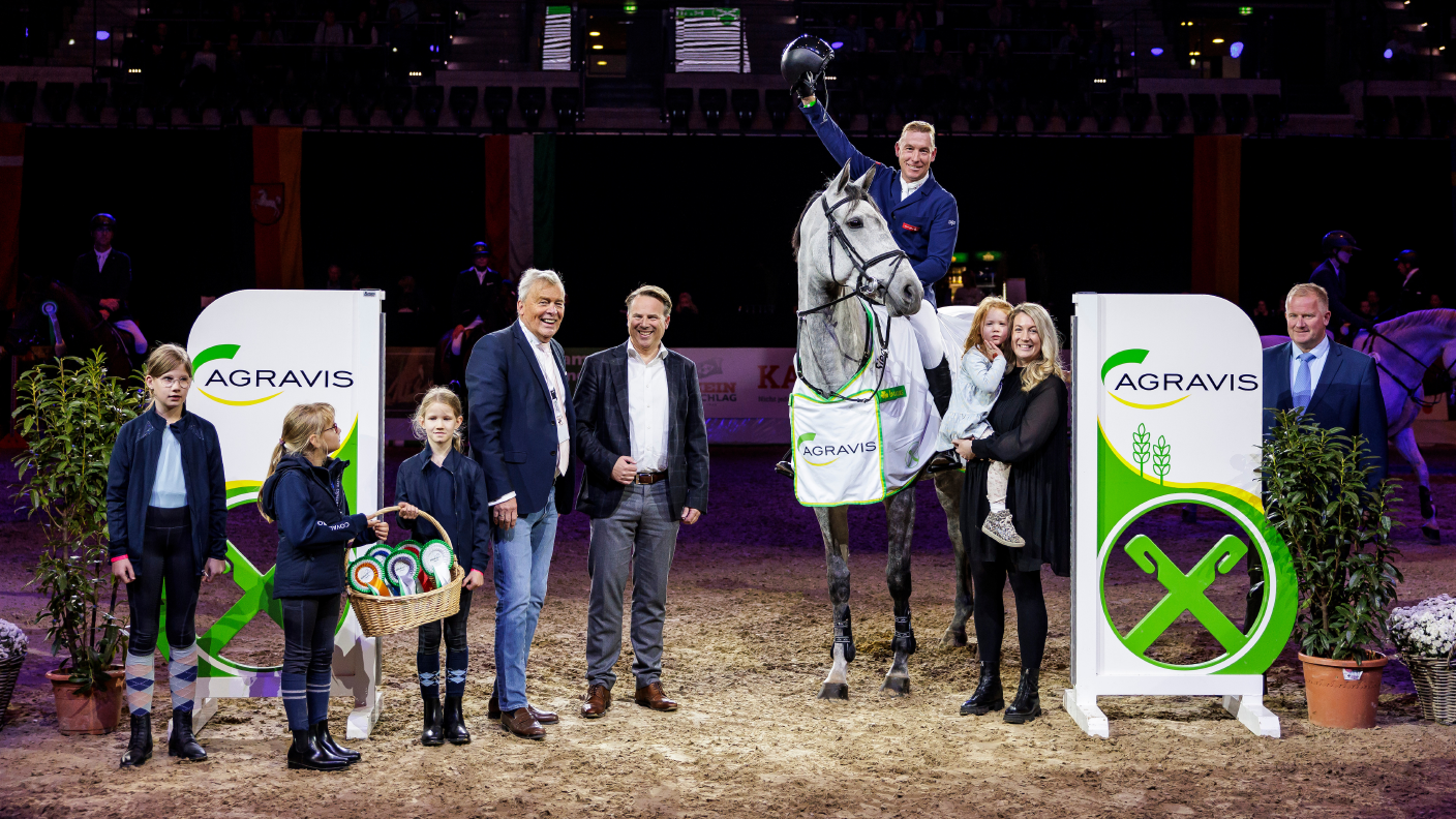 AGRAVIS-Cup Oldenburg Mario Stevens SiegerehrungGroßer Preis