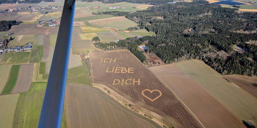 AGRAVIS unterstützt Feldkunst