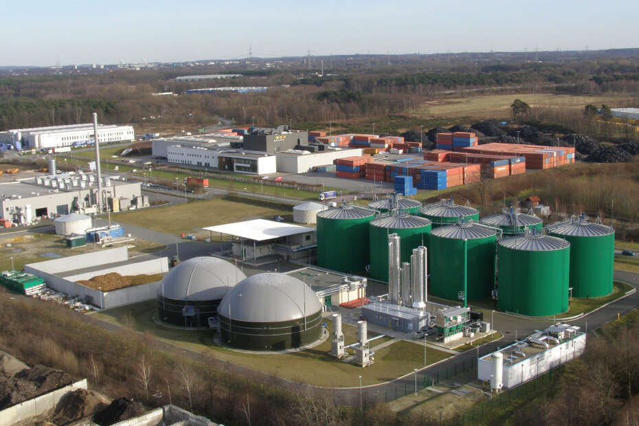 Eine Biogasanlage von oben