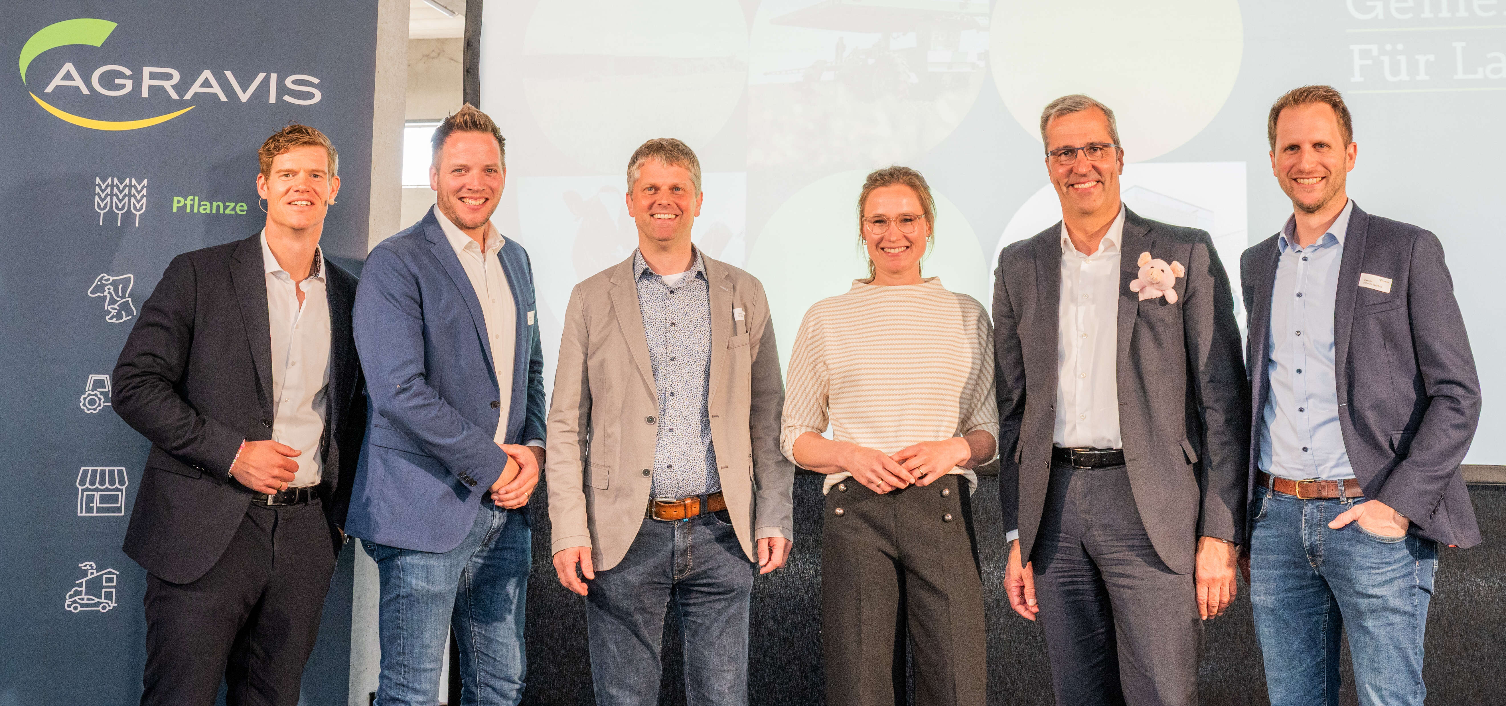Die Teilnehmenden der Podiumsdiskussion