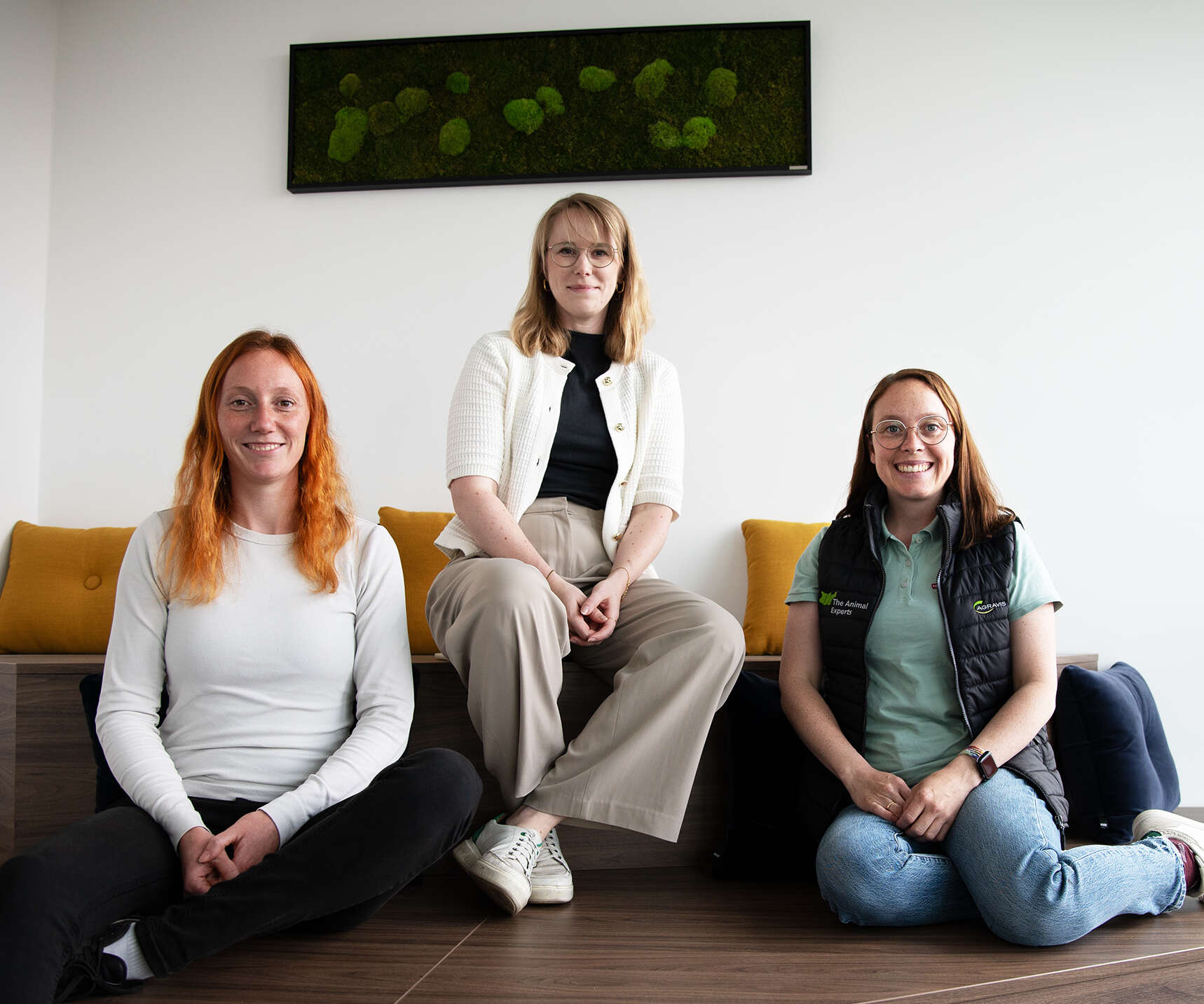 Saskisa Zoll, Janna Riering und Maike Fritz bei der Podcast-Aufnahme.