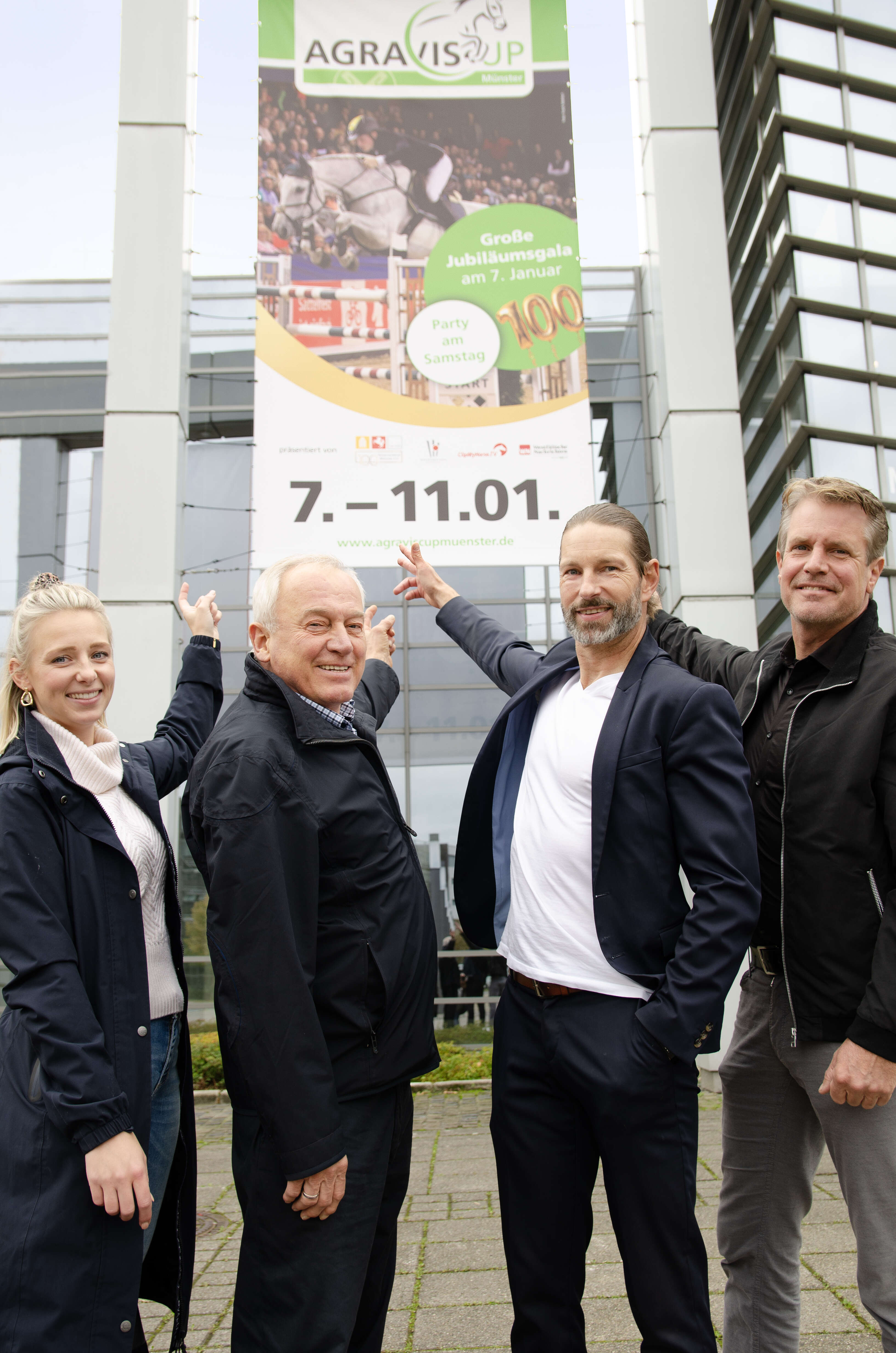 Gruppenfoto zum Voverkauf AGRAVIS-Cup Münster 2026