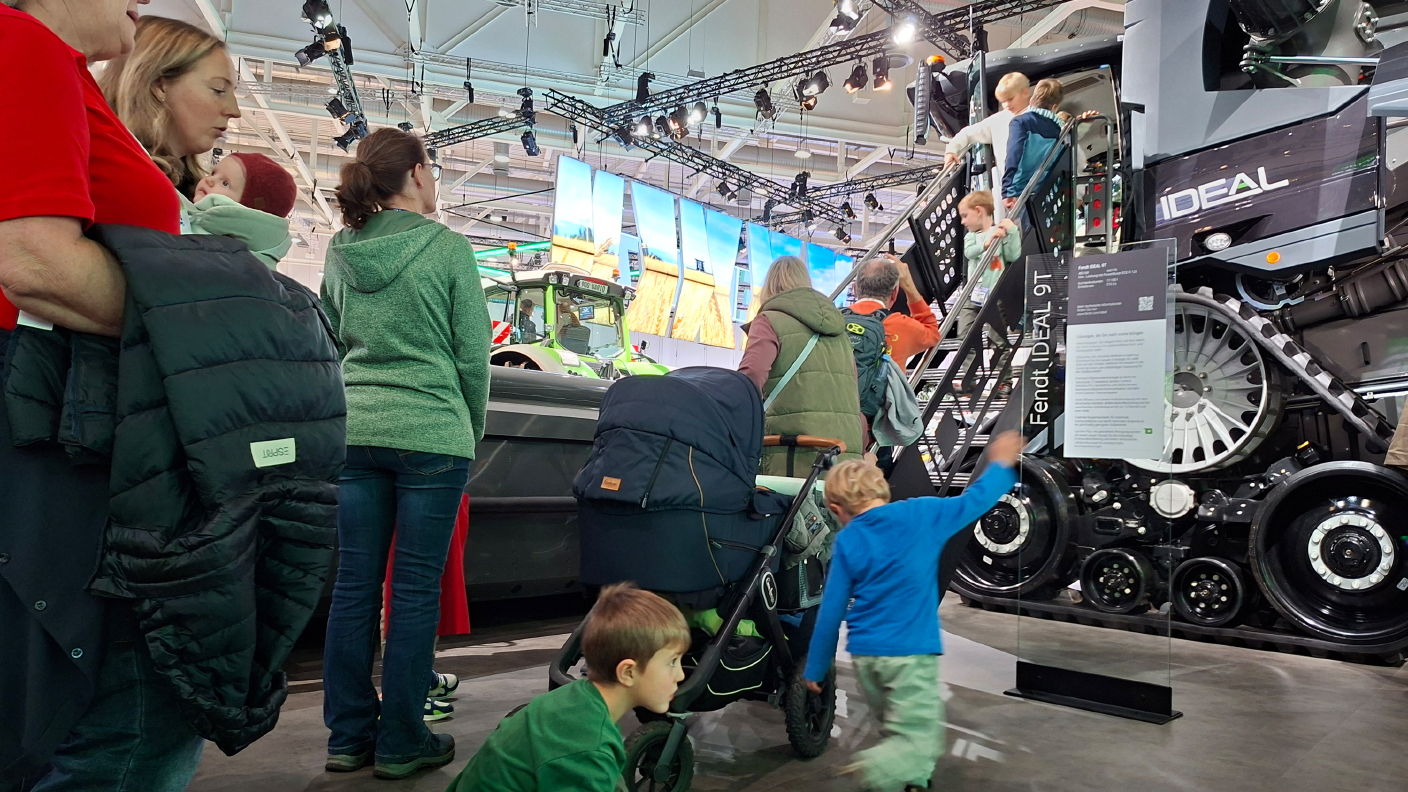 Impüressionen vom Auftritt der AGRAVIS auf der Messe Agritechnica 2025