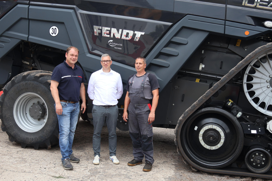 AGRAVIS Technik Sachsen-Anhalt/Brandenburg Vertragsunterzeichnung Loitsche