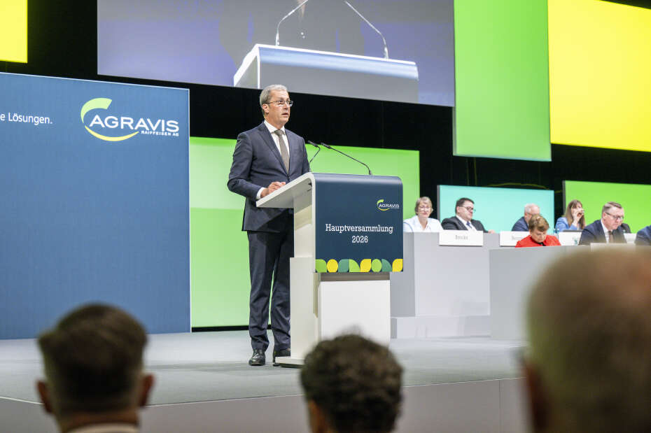 Dirk Köckler auf der Hauptversammlung am Pult