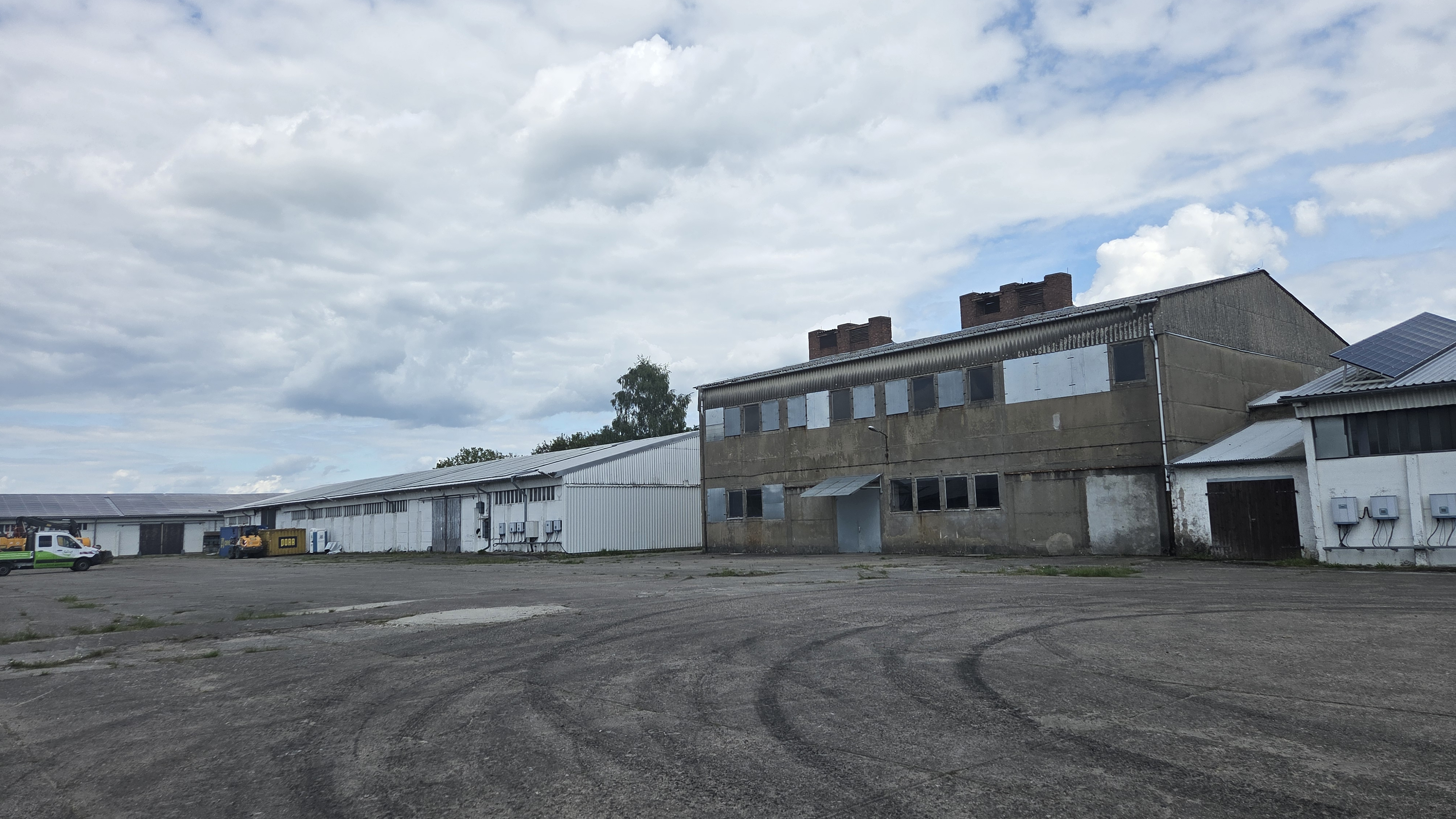 Lagerhalle 2 und Trocknung