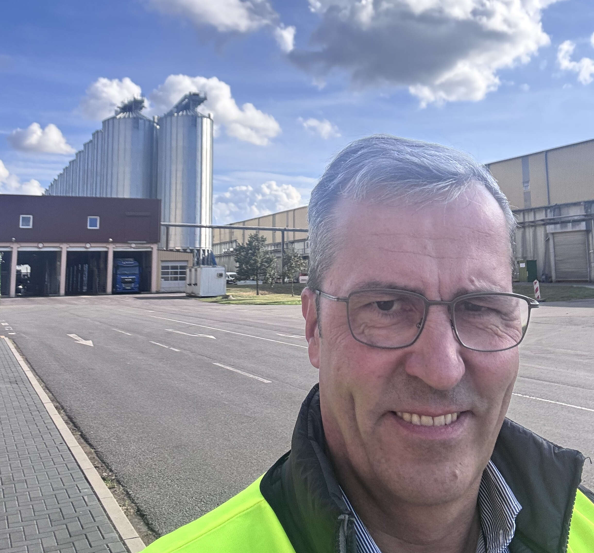 AGRAVIS-CEO Dr. Dirk Köckler am Standort in Bülstringen.