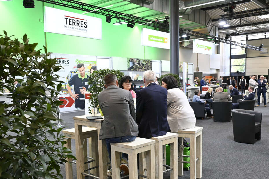 Gäste auf Ordermesse 