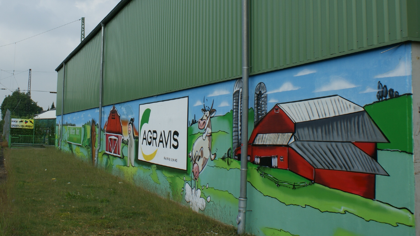 AGRAVIS-Graffiti an der Lagerhalle